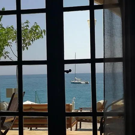 Relax Seaside House By Living In Blue 펜션 *