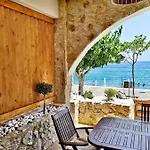 Relax Seaside House By Living In Blue בית נופש