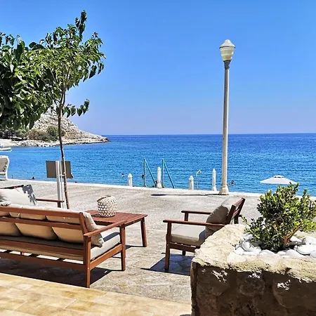 Relax Seaside House By Living In Blue Χαράκι