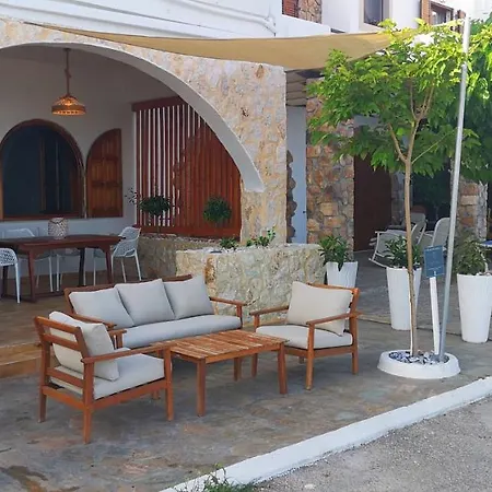 Relax Seaside House By Living In Blue