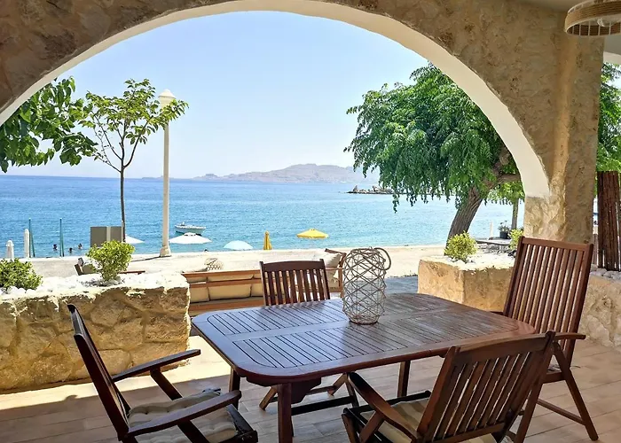 Relax Seaside House By Living In Blue * ハラキ