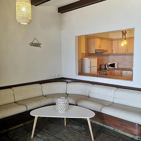 Relax Seaside House By Living In Blue בית נופש האראקי