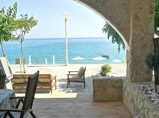 Relax Seaside House By Living In Blue